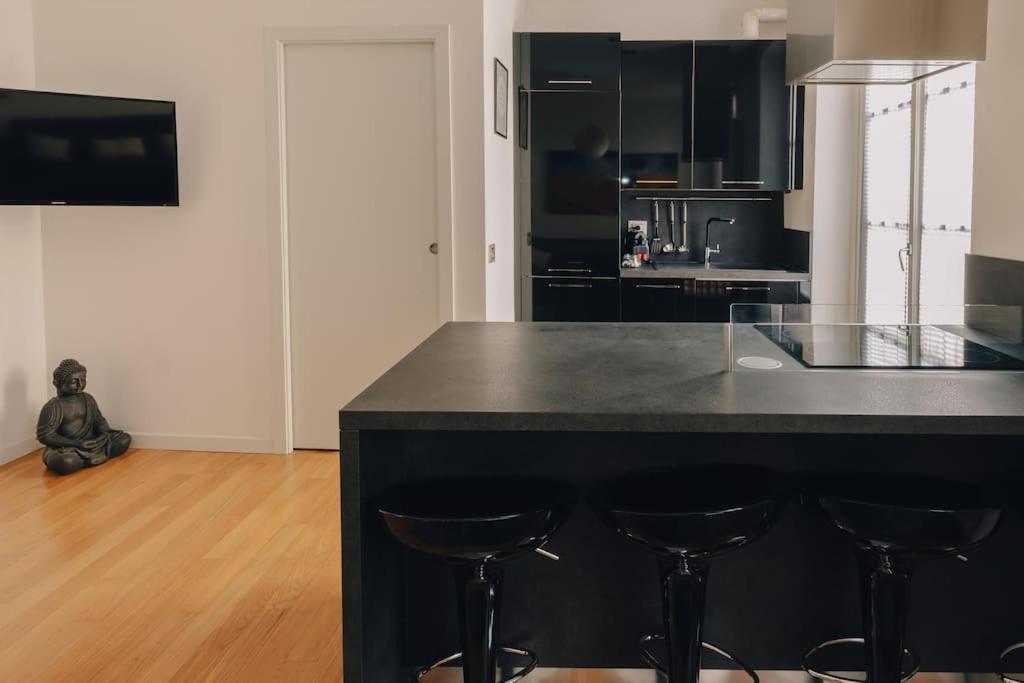 Casa Penelope Apartment Milan Bagian luar foto