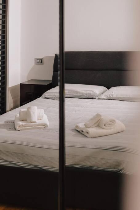 Casa Penelope Apartment Milan Bagian luar foto